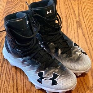 UA Highlight Hi-Top football cleats sz 10.5 superb